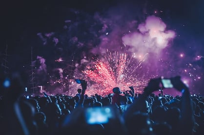 fireworks-people-festival-night-wallpaper